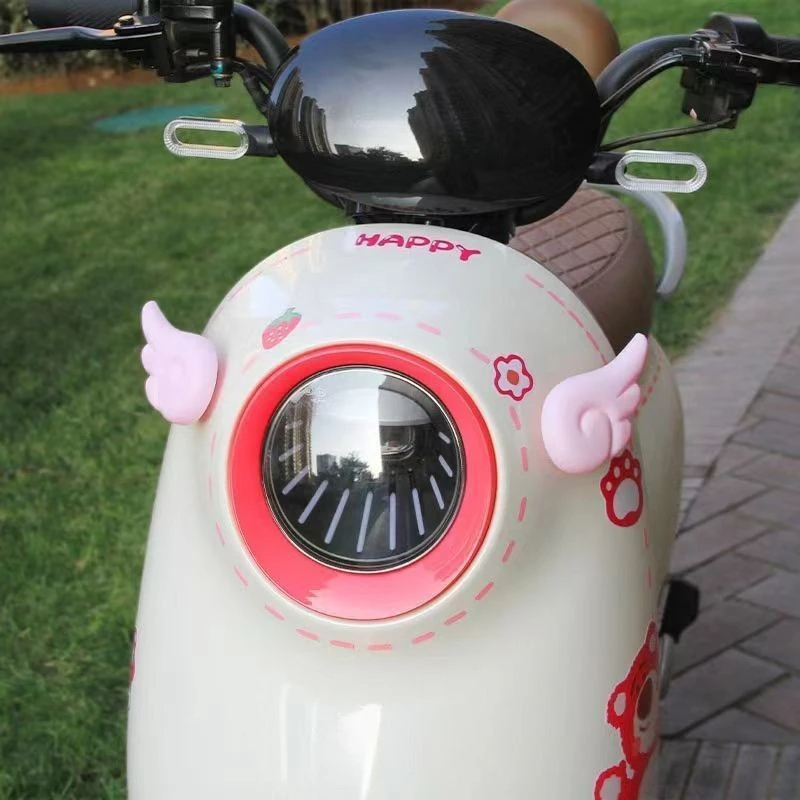 Car Accessories Sticker - 1 ペアオートバイ装飾アクセサリーステッカースプレーペイント天使の羽ヘルメット羽女の子バッテリー車時計じかけのかわいいパターン