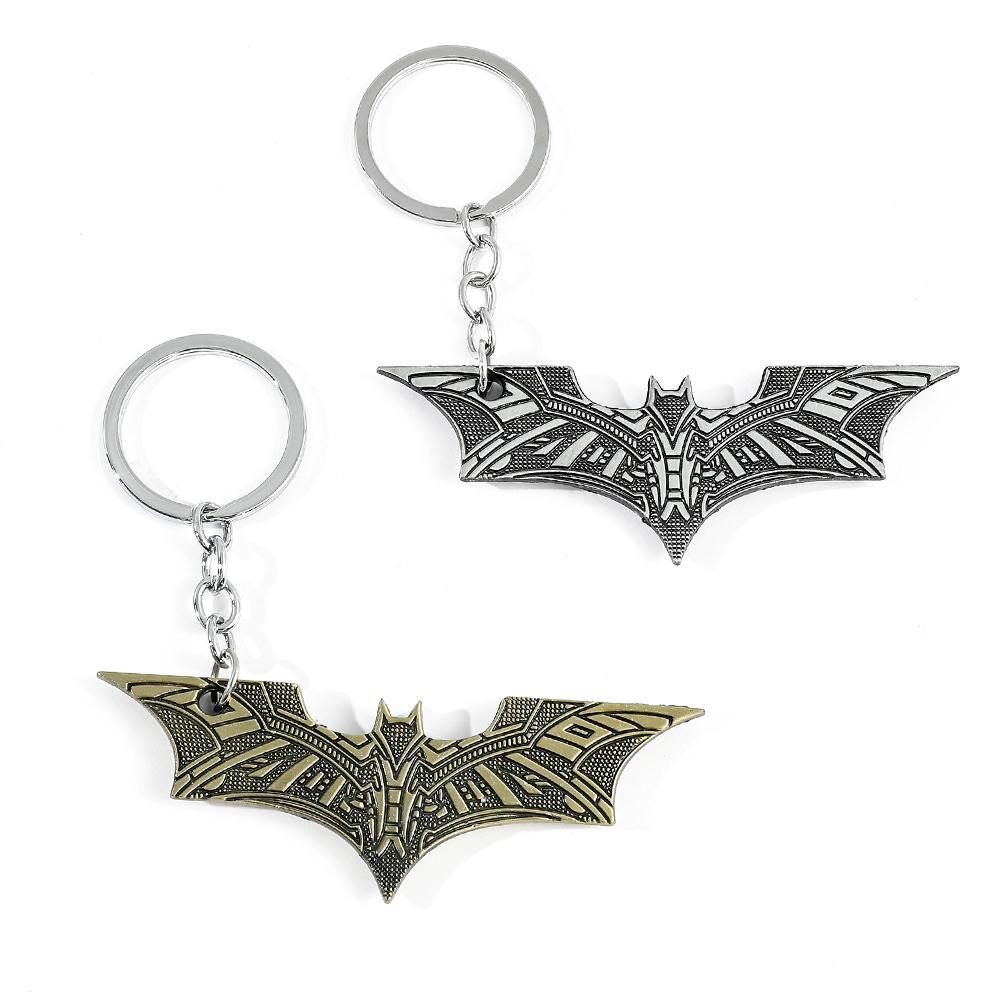 Car Accessories Gifts For Men - バットペンダントキーホルダーおもちゃスーパーヒーロー映画ジュエリー車のキーリングバッグアクセサリー男性女性ファンギフトお土産