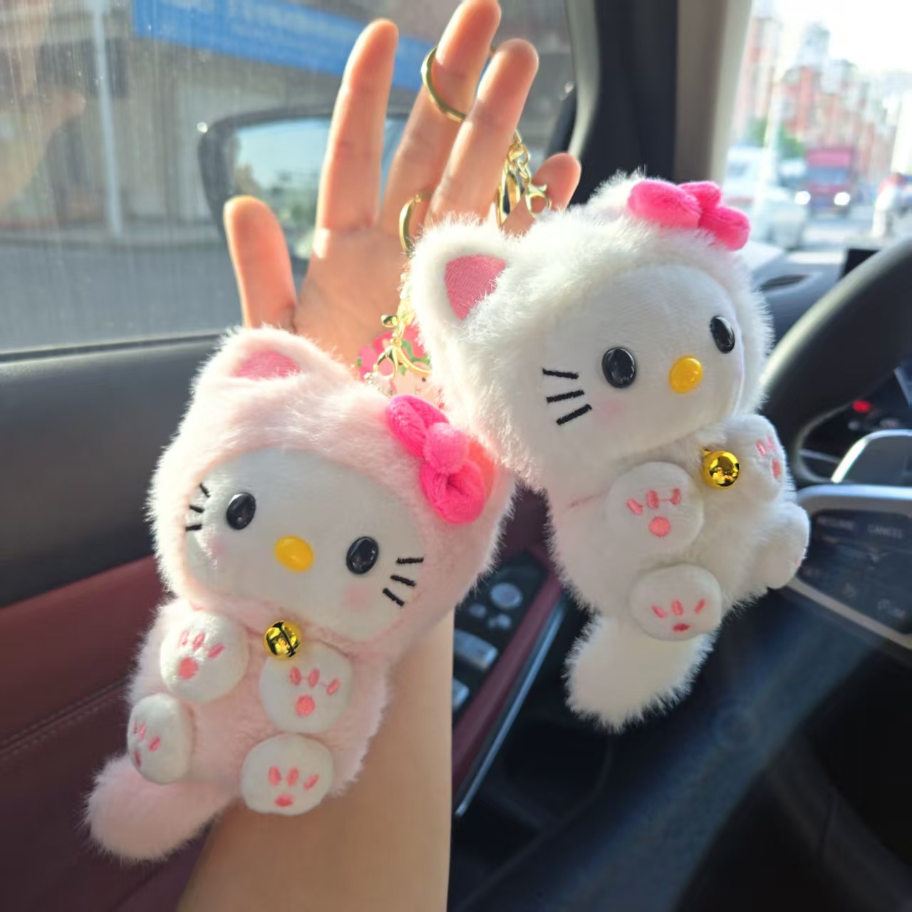 Car Accessories Decoration - かわいいハローキティベル猫ペンダント、猫の装飾品、車のペンダント、飾り、かわいい誕生日プレゼント