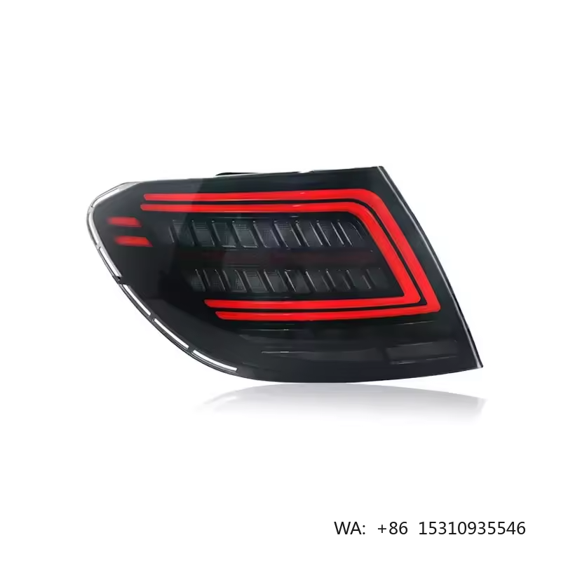 Car Accessories Mercedes - メルセデスCクラスW204（2007-2014）用自動車アクセサリーLEDテールライト、工場設計高品質LEDテールランプ