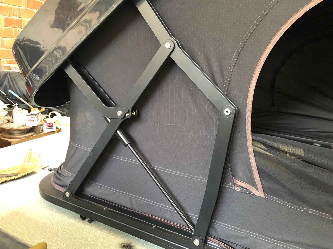 新型4～6人用ハードシェルルーフトップキャンピングテント、車 - Car Accessories For Camping のレビューと価格