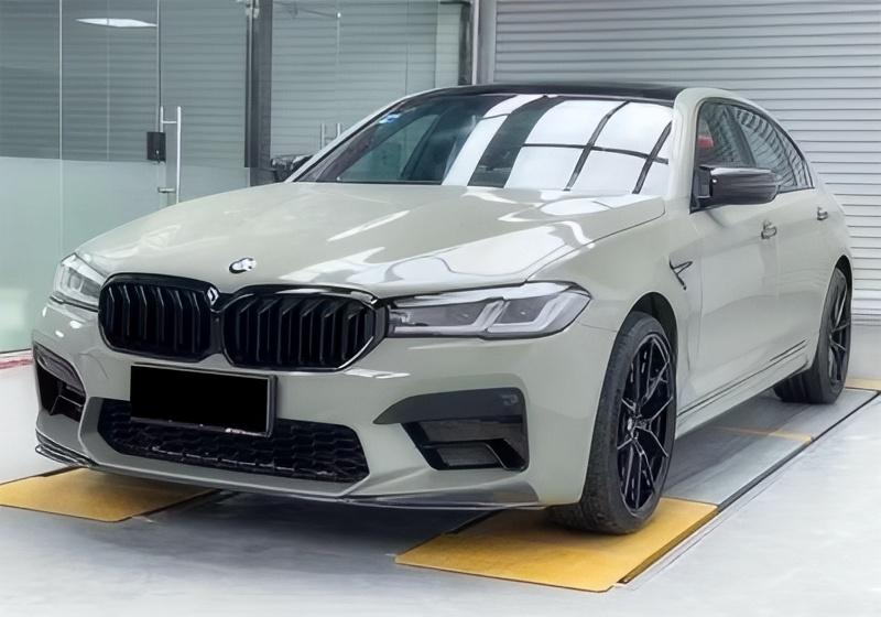 BMW 5シリーズ G30 G38 2021-2023用 本 - Car Accessories Under 500 のレビューと価格