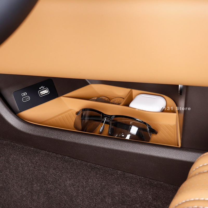 シリコン製車用センターコンソールアームレスト下収納ボックス  - Car Accessories Under 500 のレビューと価格